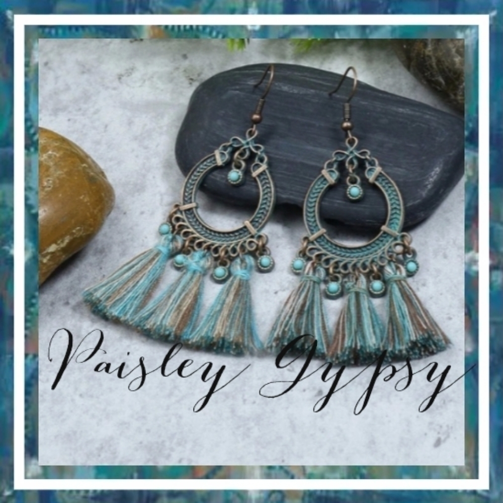 BOHEMIAN WESTERN STYLE ANTIQUED BRONZE LOOKING TURQUOISE COLOR STONE EAR…